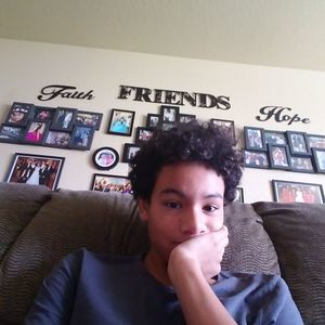 Meet your Posher, Everett